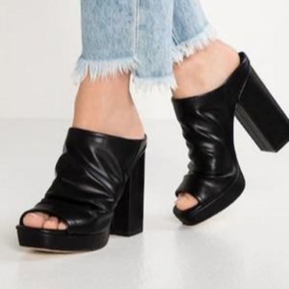 Madden Girl Lambie Platform Heeled Mule